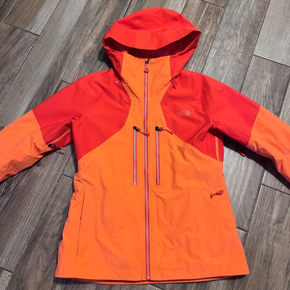 The North Face Women's Hooded GORE-TEX Jacket Medium